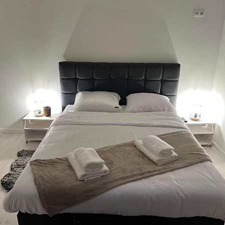Prachtige kamer in centrum Brugge met badkamer ! Buitenkant foto
