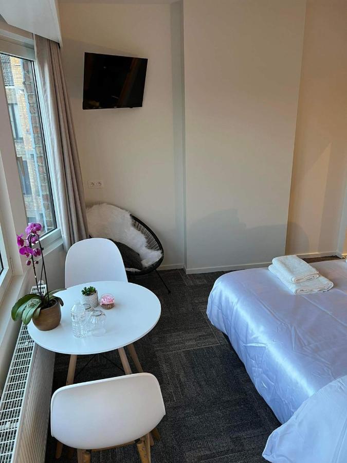 Prachtige kamer in centrum Brugge met badkamer ! Buitenkant foto