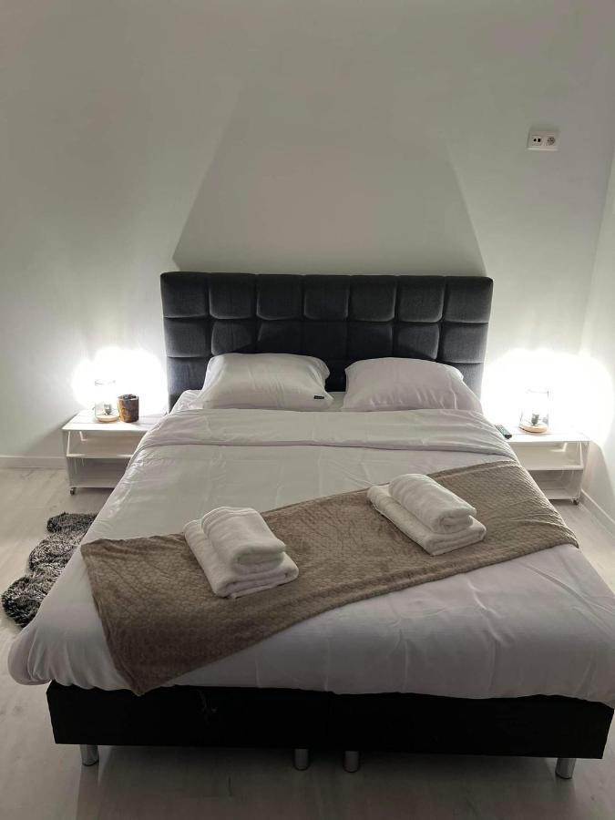 Prachtige kamer in centrum Brugge met badkamer ! Buitenkant foto